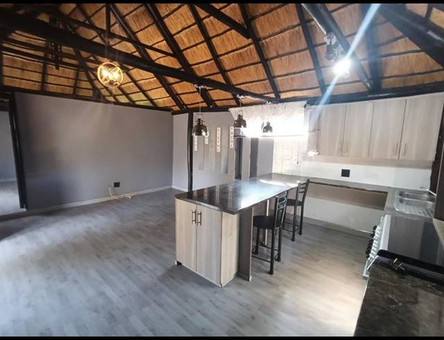 2 BEDROOM PROPERTY TO RENT IN STRUISBULT